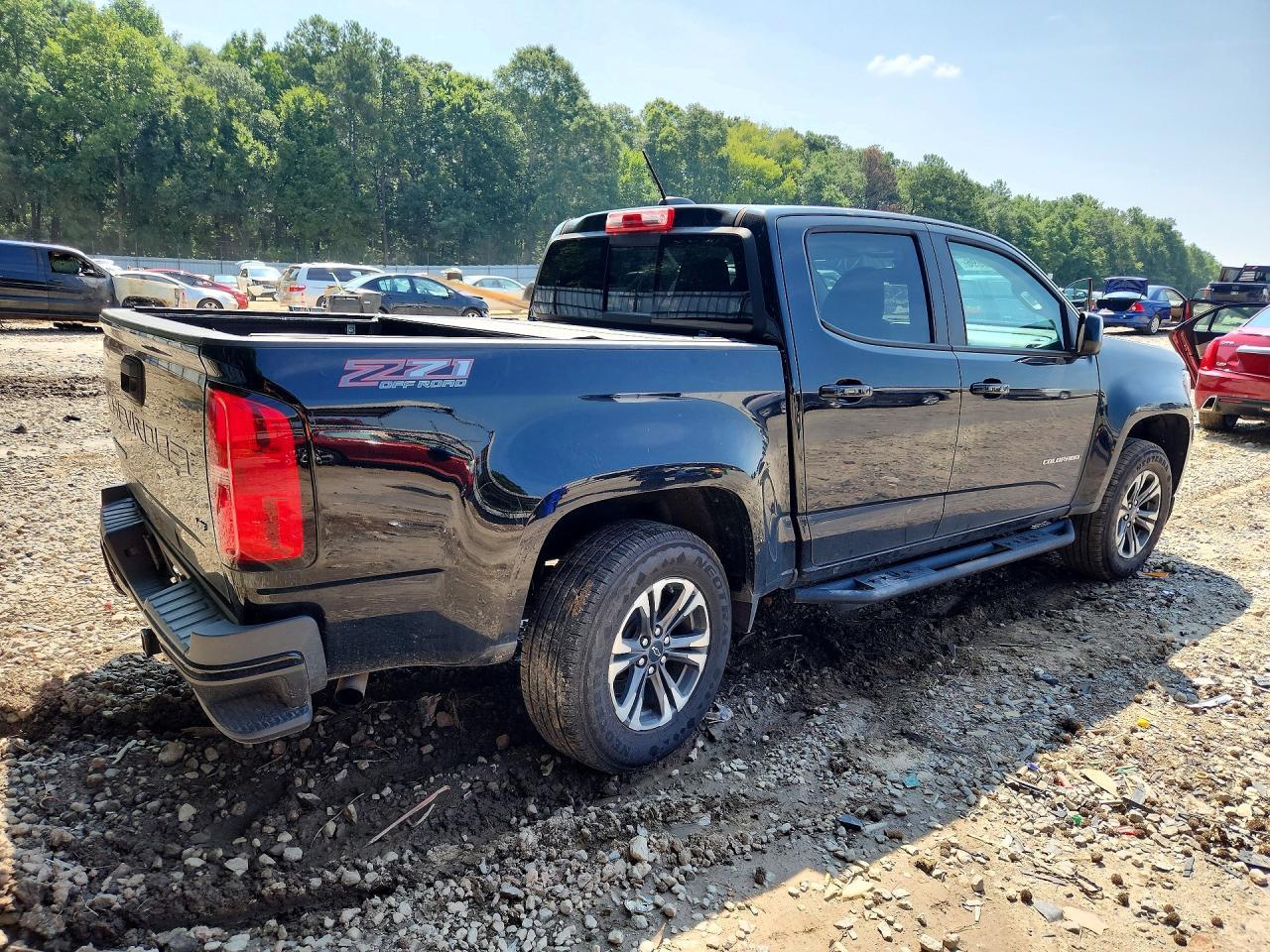 2021 Chevrolet Colorado Z71 - Фото 3