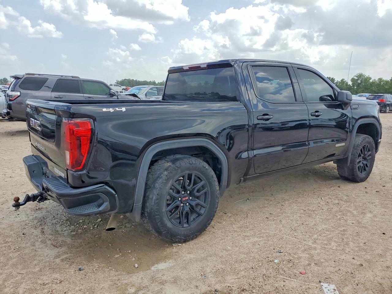 2022 GMC Sierra K1500 Elevation - Image 3