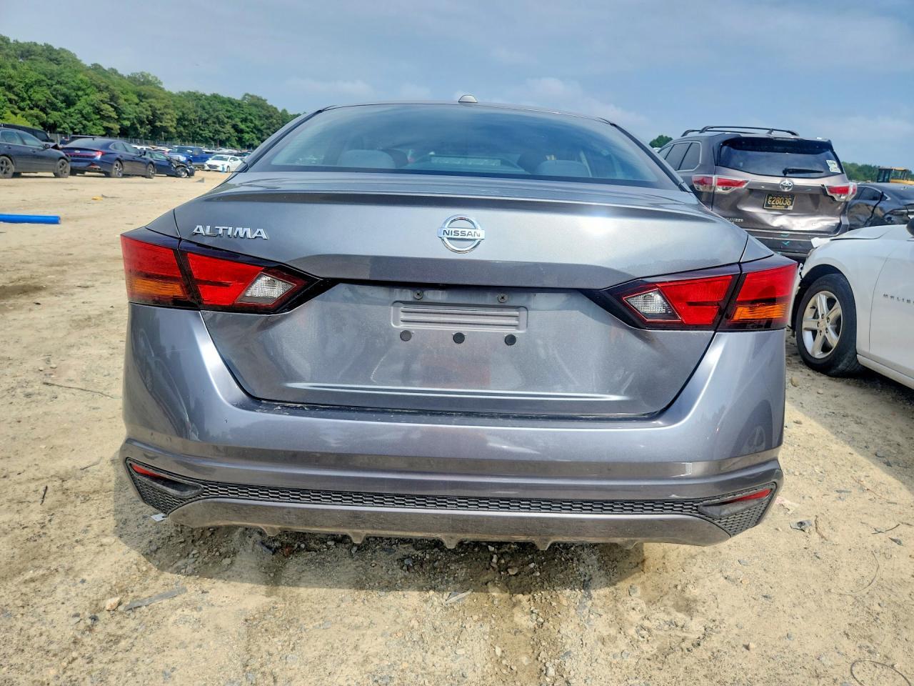 2020 Nissan Altima S - Фото 6
