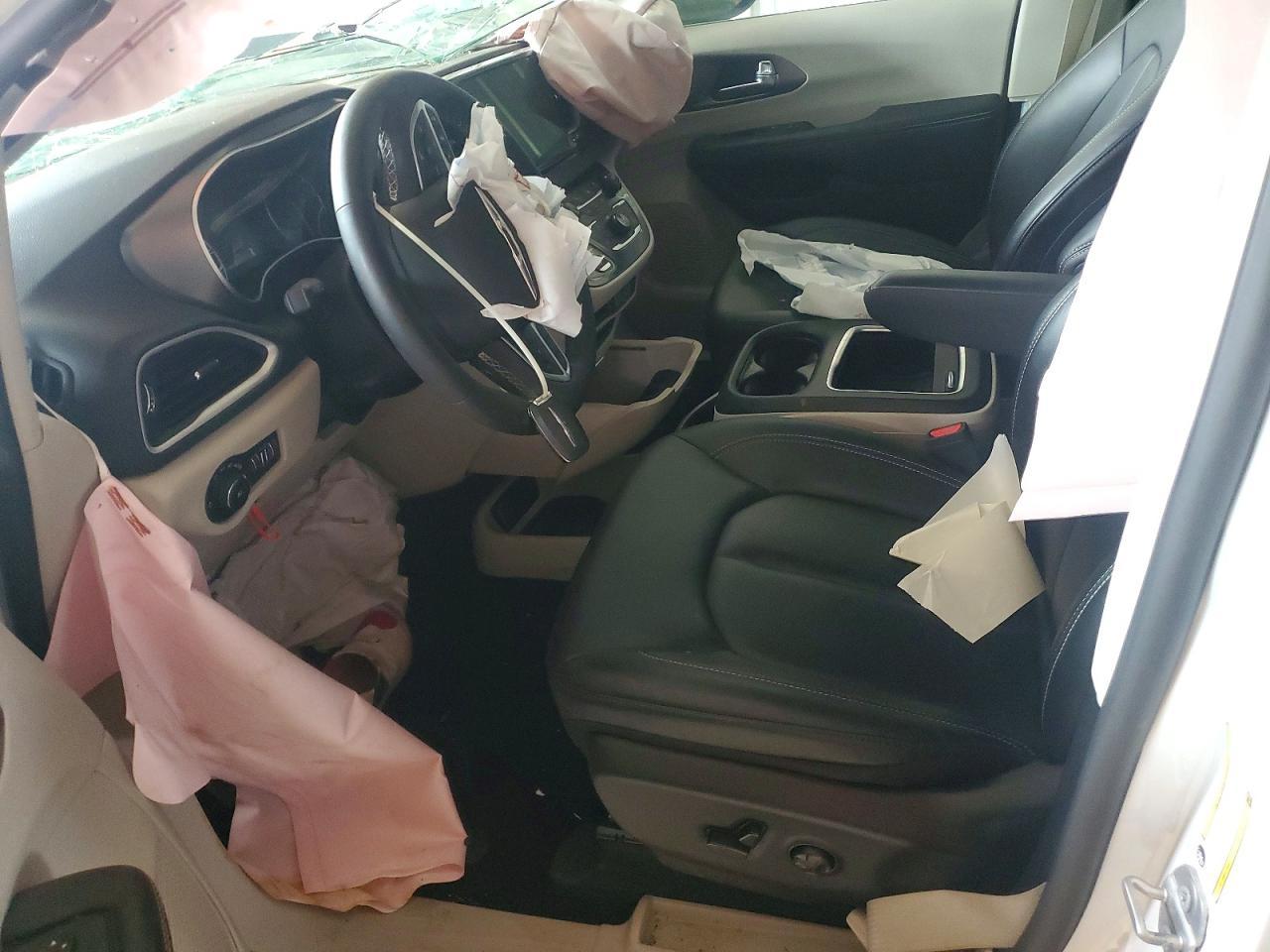 2024 Chrysler Pacifica Touring L - Фото 7