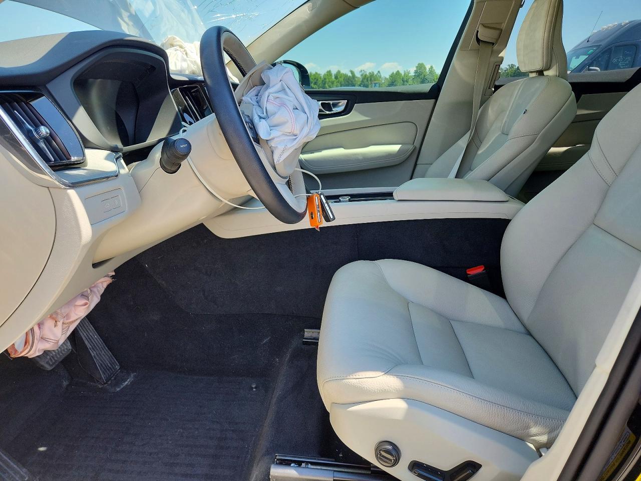 2025 Volvo Xc60 Plus - Фото 7