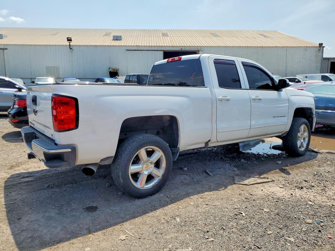2017 Chevrolet Silverado K1500 Lt - Фото 3