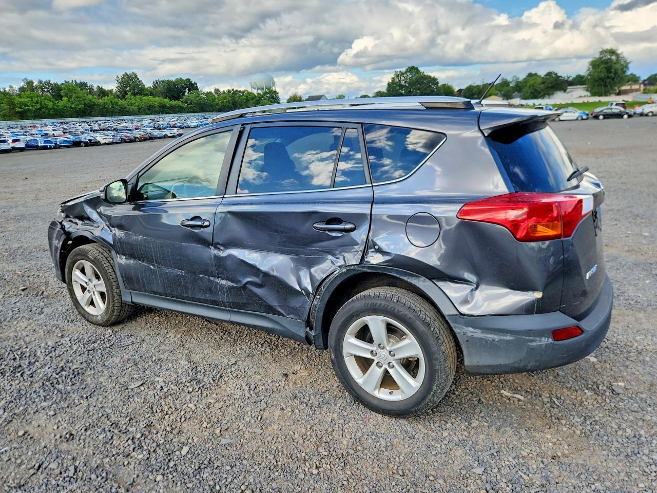 2014 Toyota Rav4 Xle - Фото 2