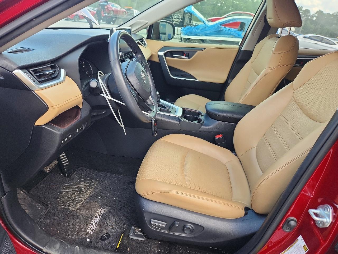 2020 Toyota Rav4 Limited - Image 7