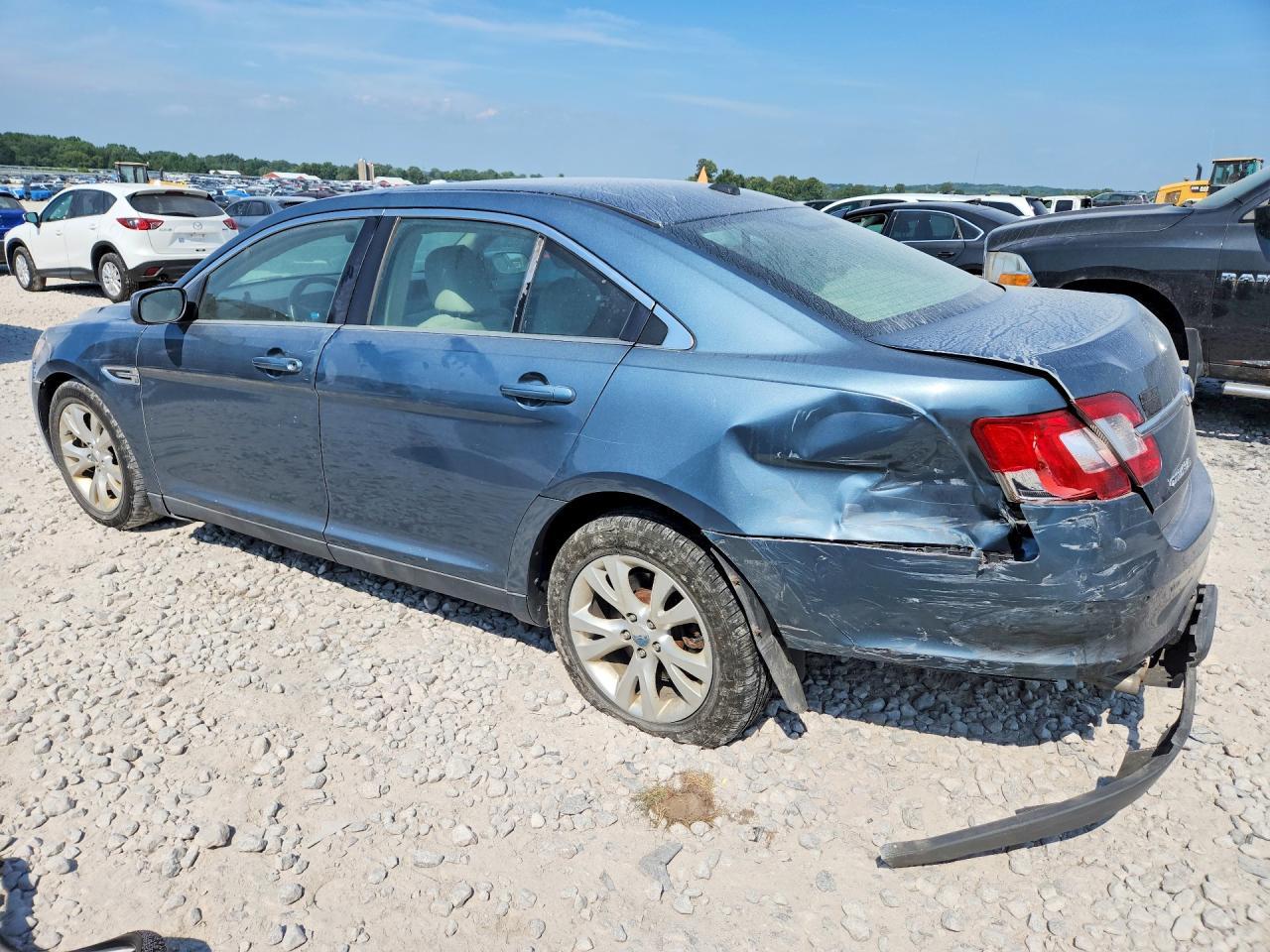 2010 Ford Taurus Sel - Фото 2