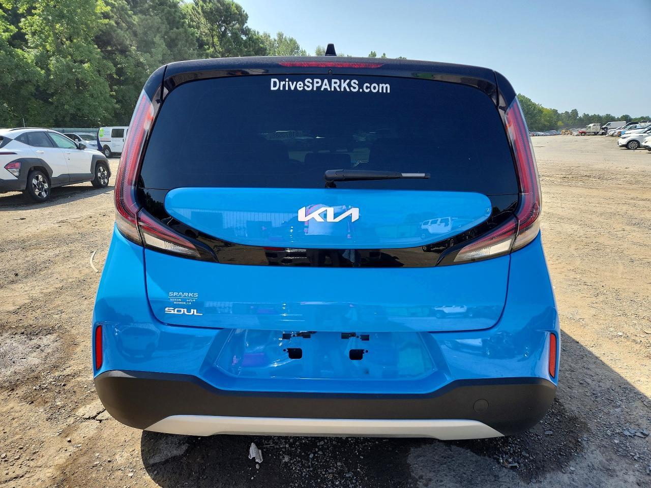 2025 Kia Soul S - Image 6