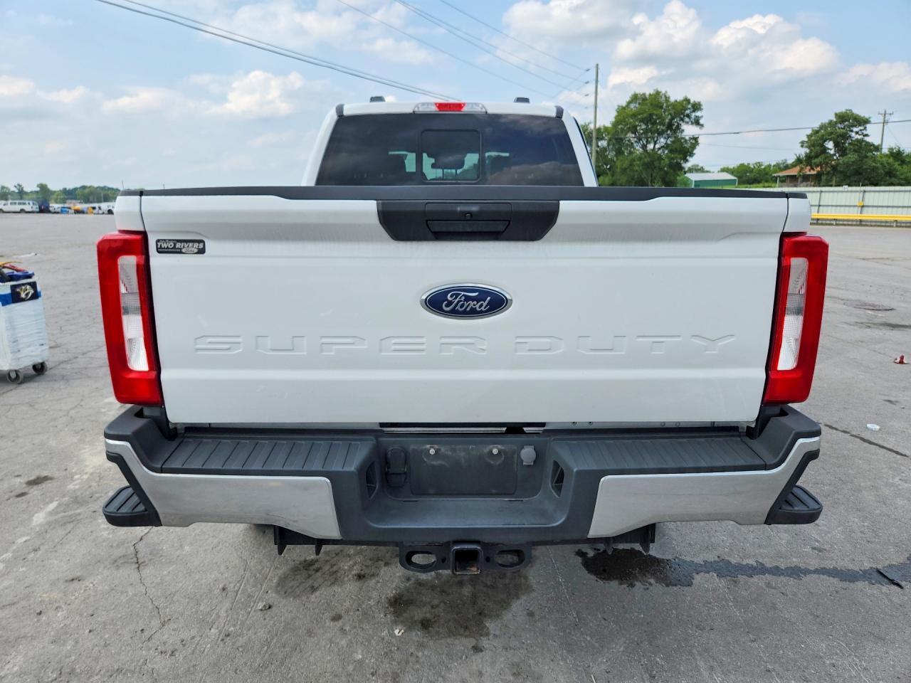 2024 Ford F250 Super Duty - Image 6