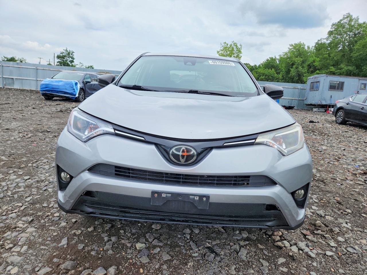 2018 Toyota Rav4 Le - Image 5