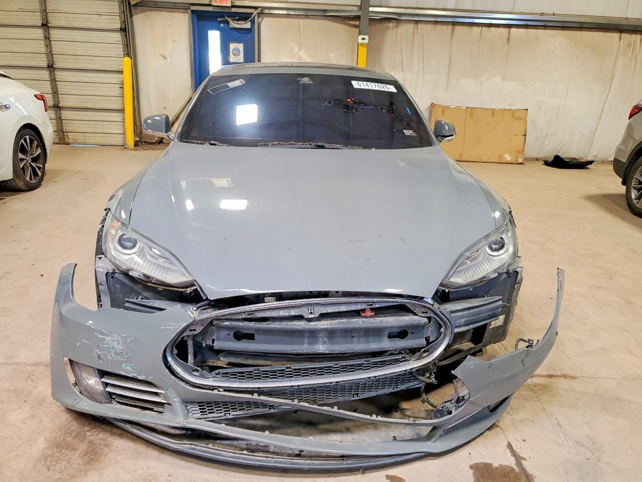 2014 Tesla Model S - Фото 5