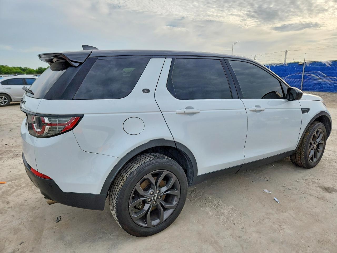 2019 Land Rover Discovery Sport Hse - Image 3