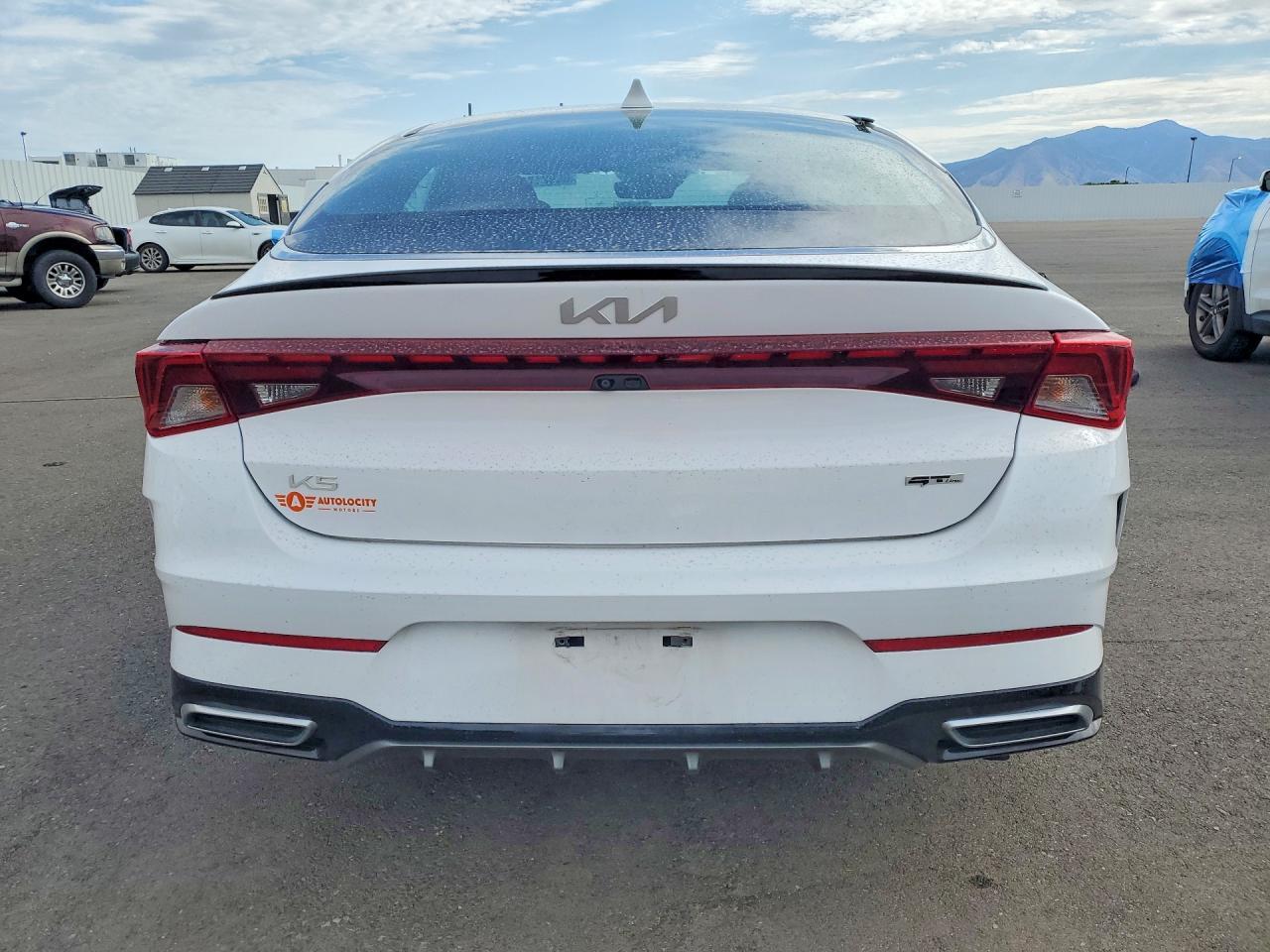 2023 Kia K5 Gt Line - Image 6
