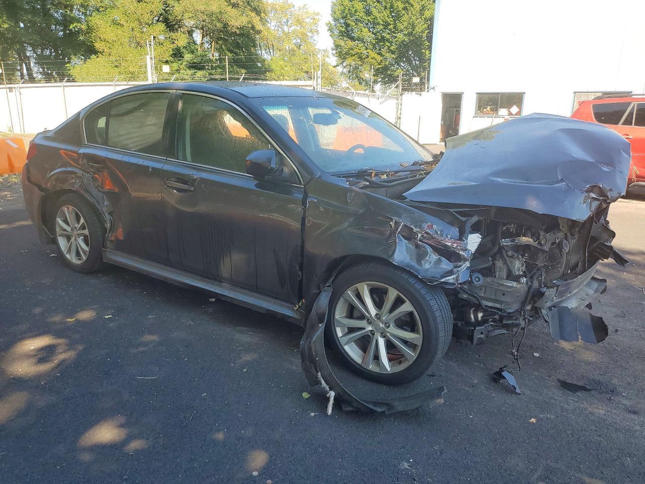 2013 Subaru Legacy 2.5I Limited - Image 4