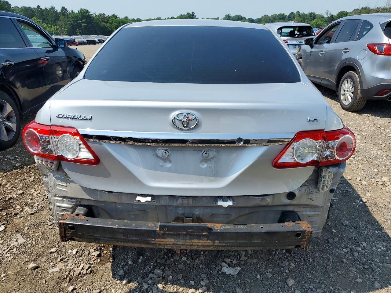 2011 Toyota Corolla Le - Image 6