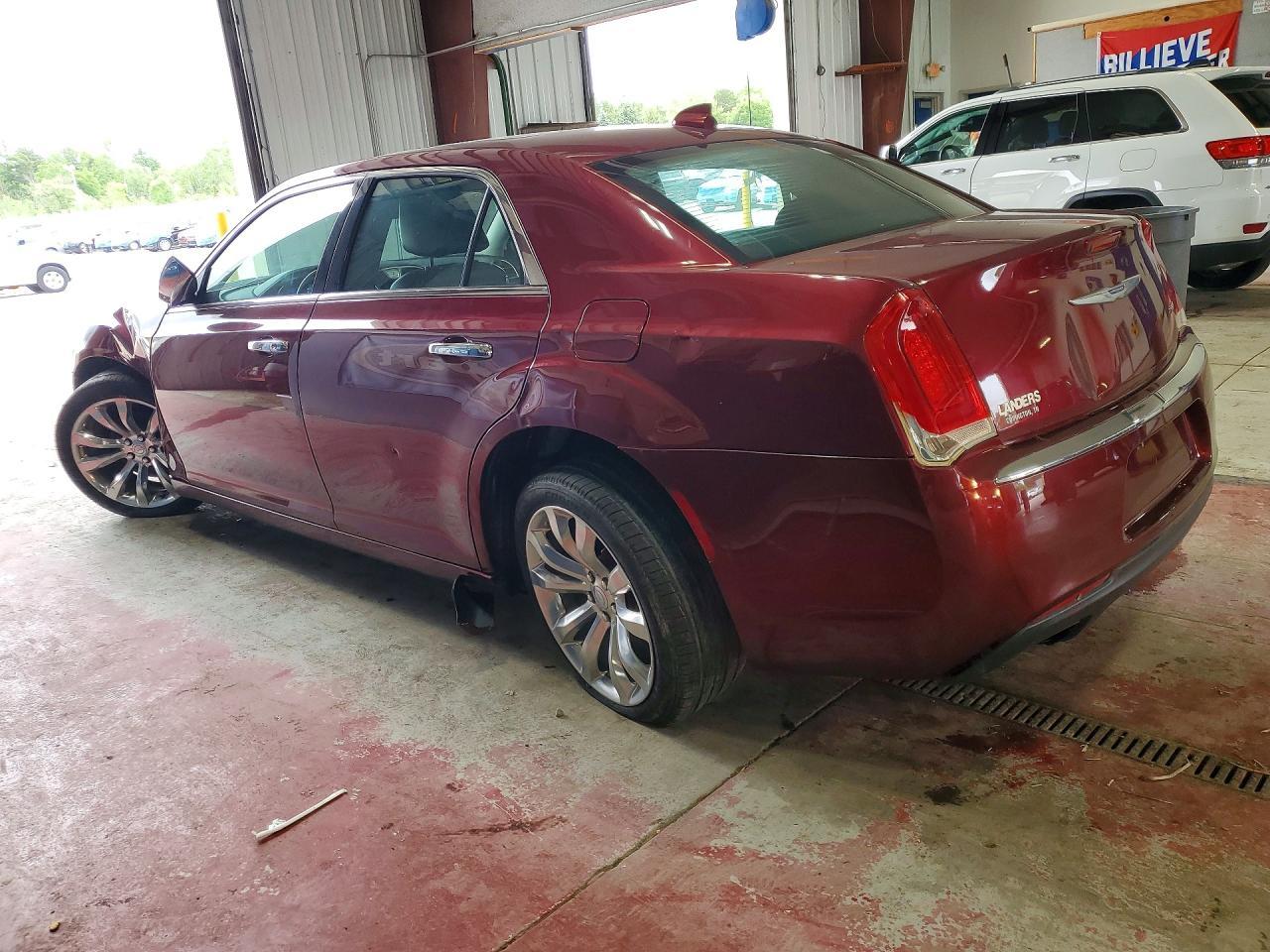 2020 Chrysler 300 Limited - Фото 2