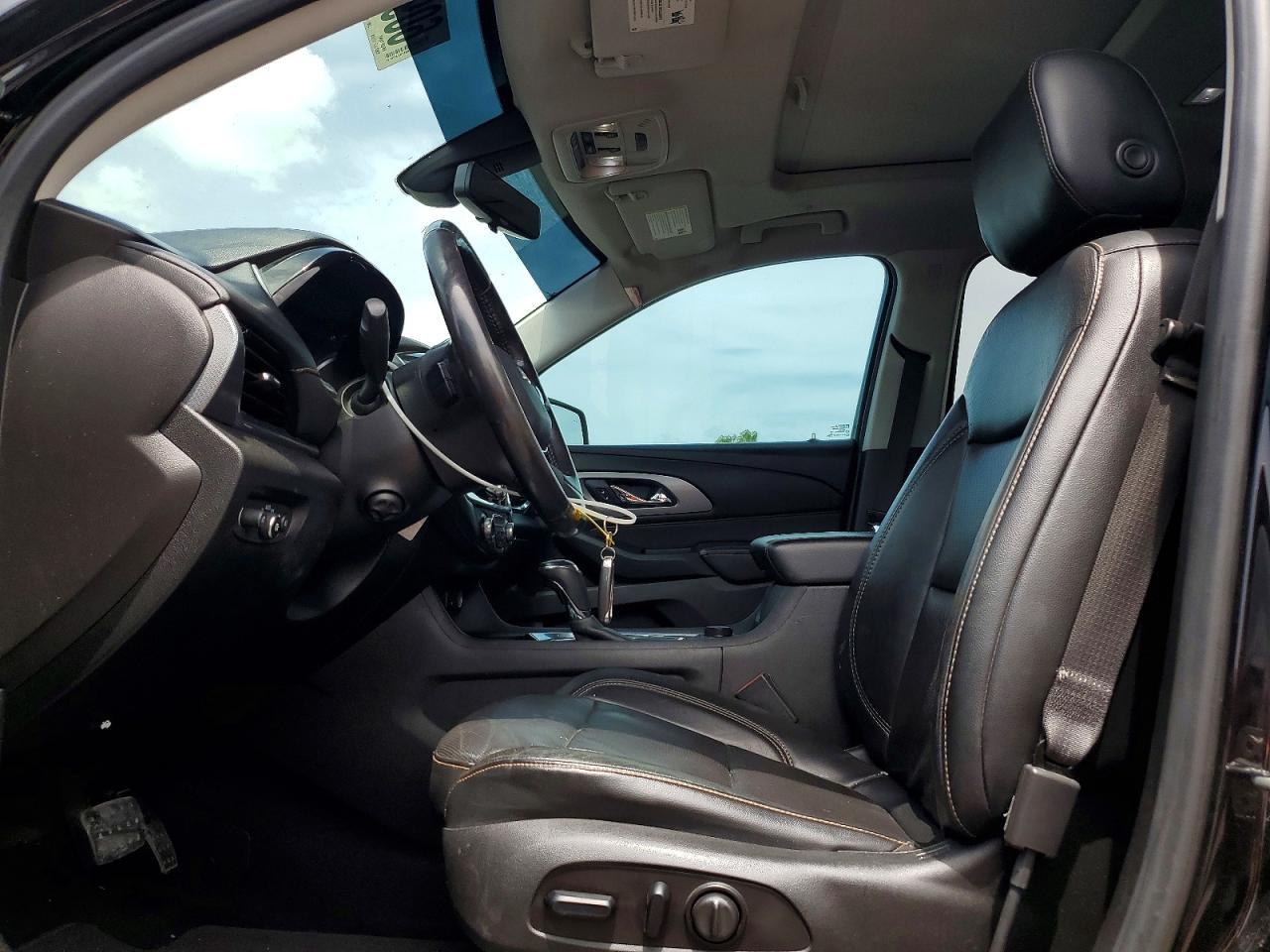 2018 Chevrolet Traverse Premier - Фото 7