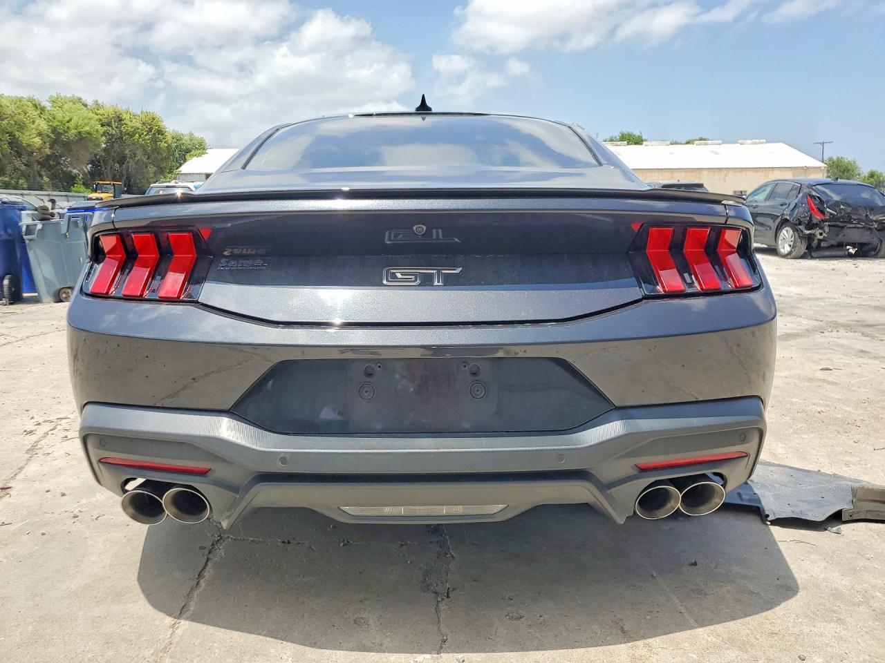 2024 Ford Mustang Gt - Фото 6