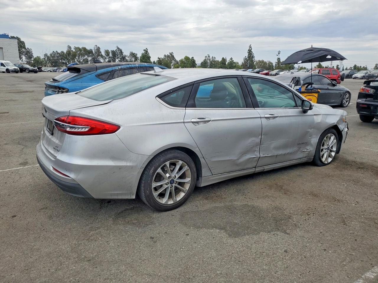 2019 Ford Fusion Se - Фото 3