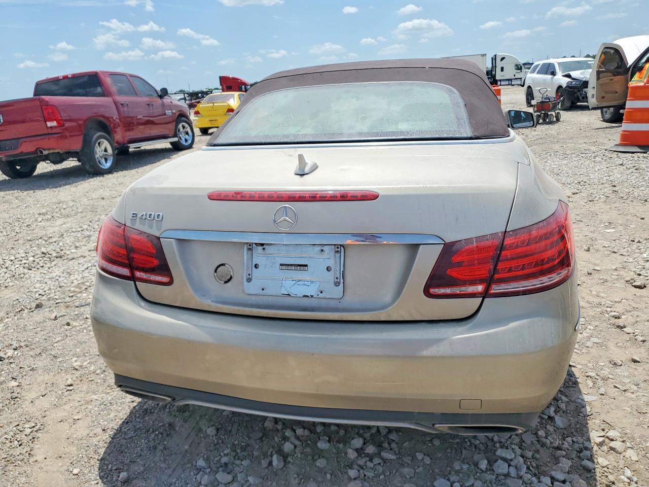 2015 Mercedes-Benz E 400 - Фото 6