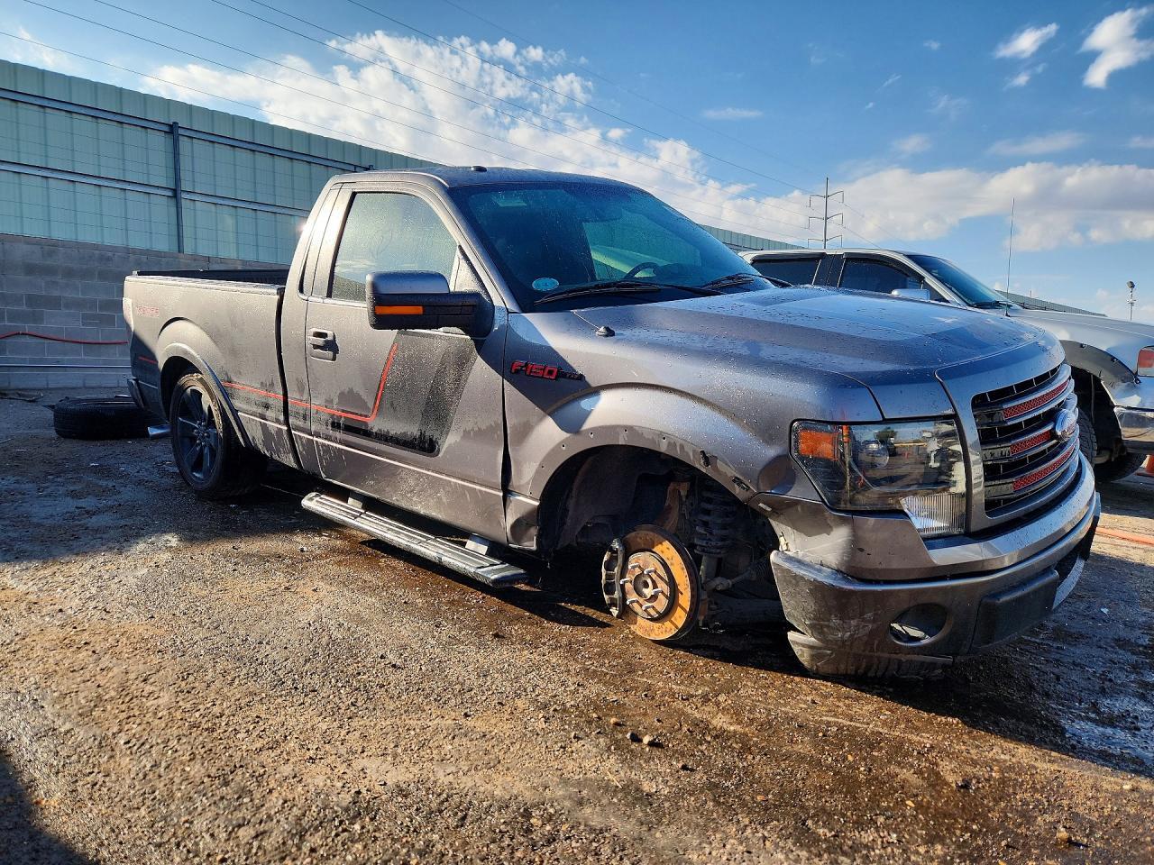 2014 Ford F150 - Фото 4