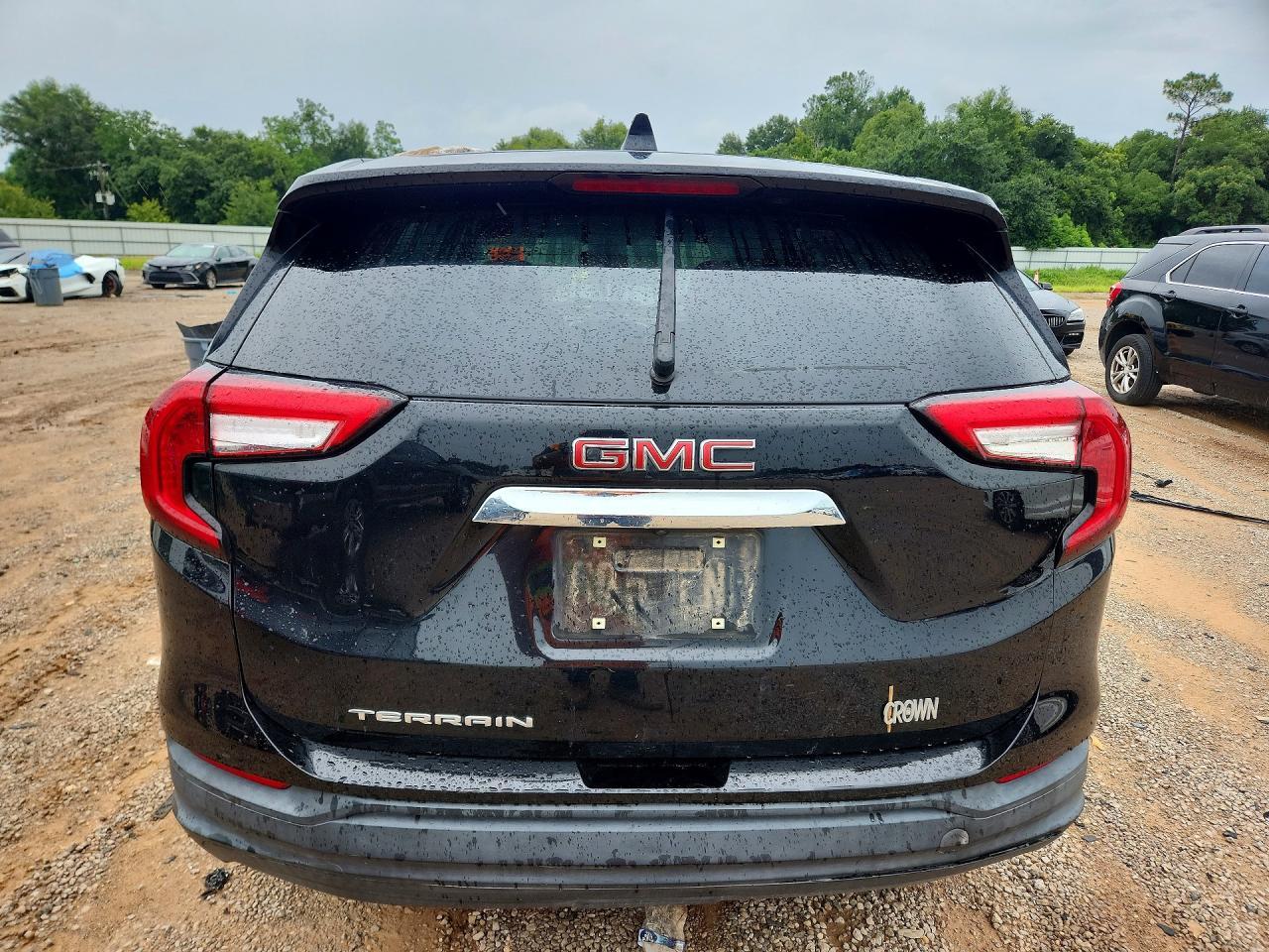 2022 GMC Terrain Sle - Image 6