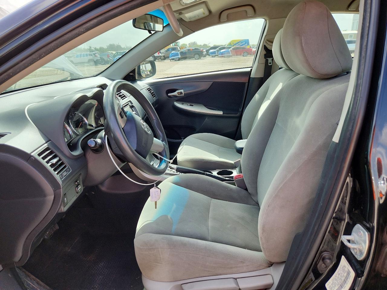 2013 Toyota Corolla S - Фото 7
