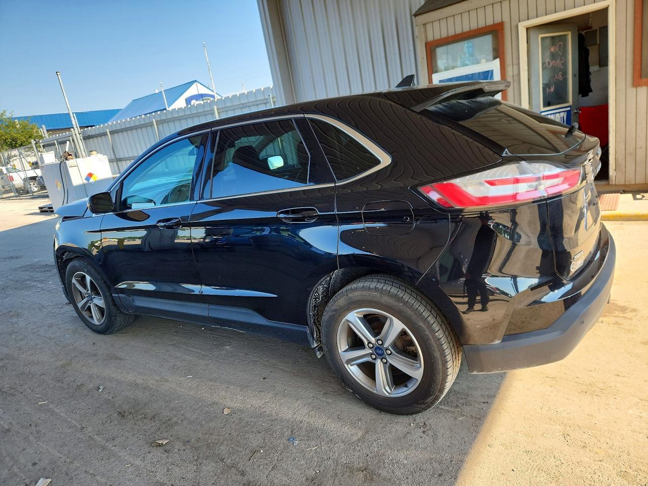 2021 Ford Edge Sel - Image 2
