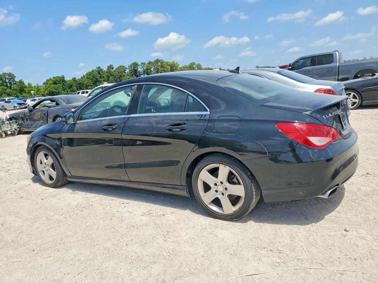 2015 Mercedes-Benz Cla 250 4Matic - Image 2