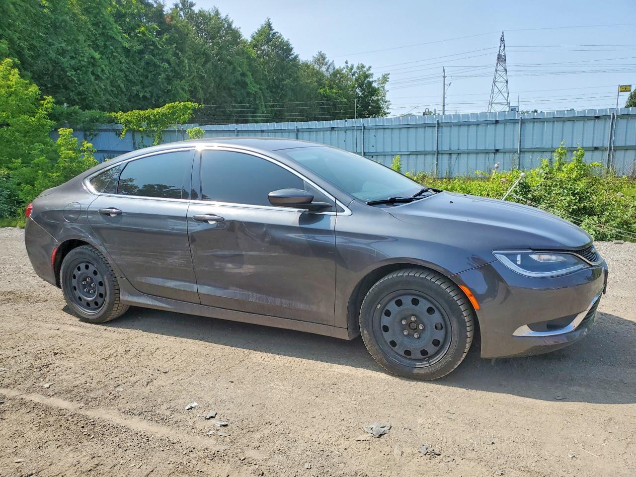 2015 Chrysler 200 Limited - Image 4