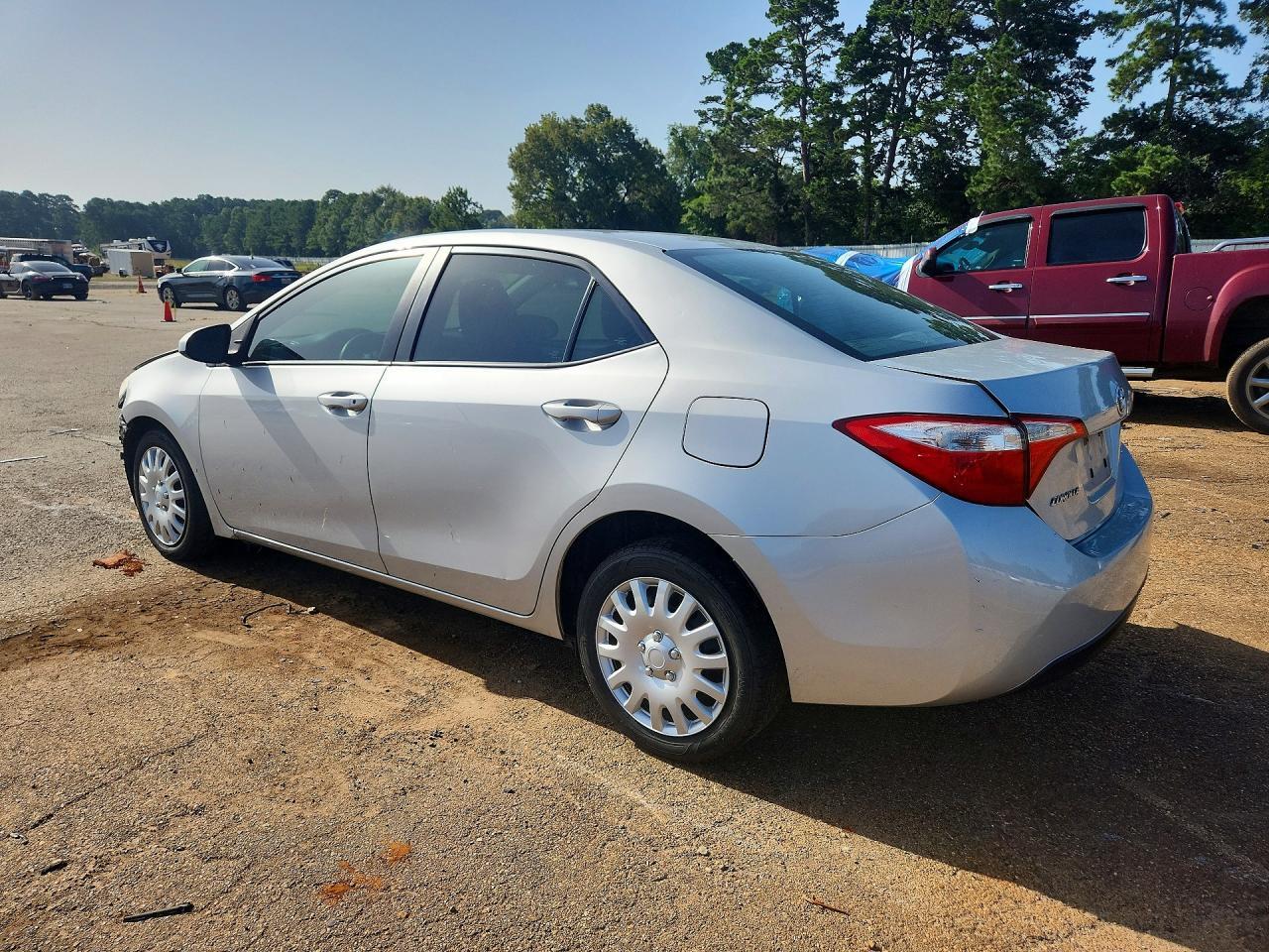 2015 Toyota Corolla Le - Image 2