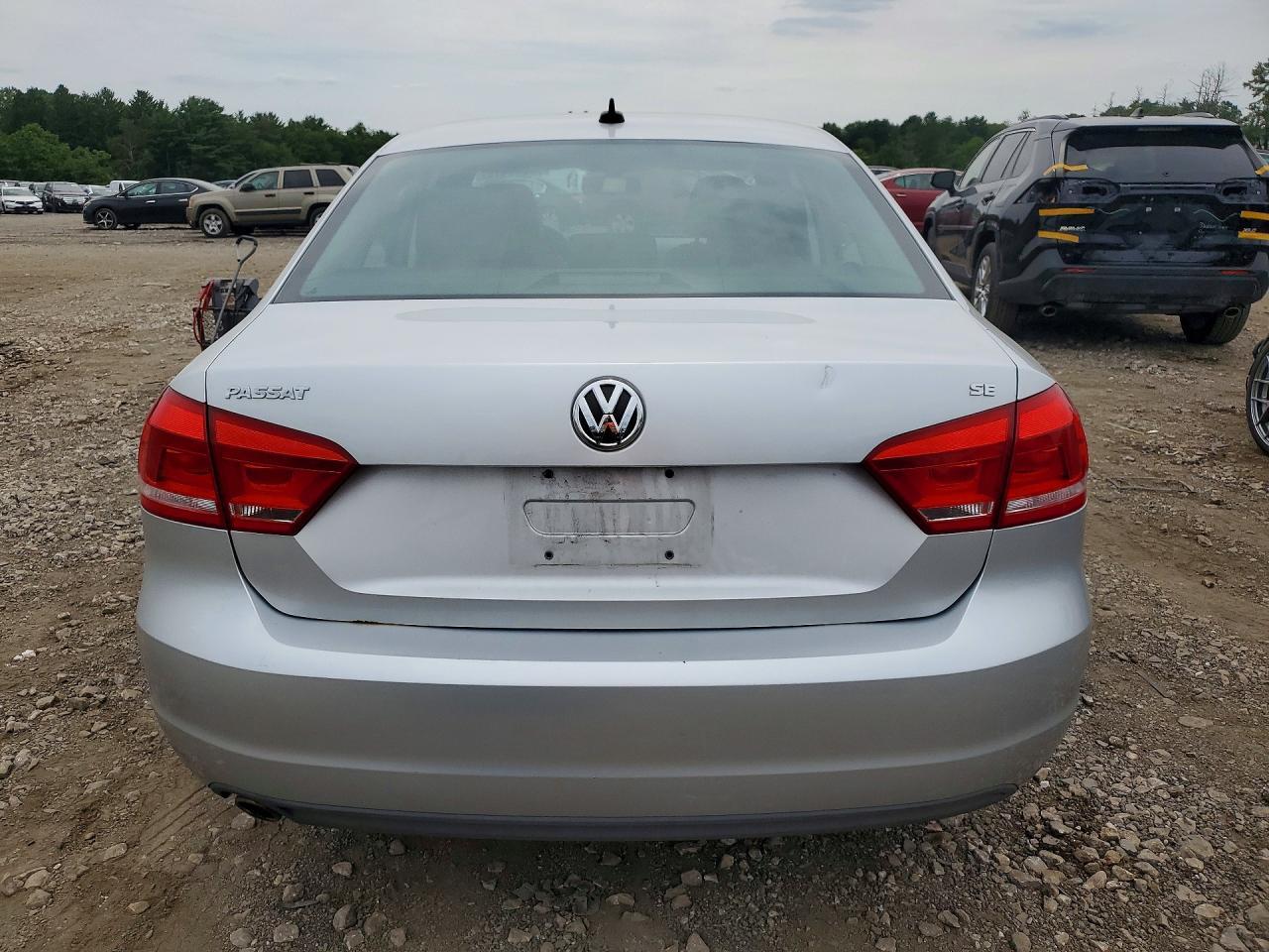 2012 Volkswagen Passat Se - Image 6