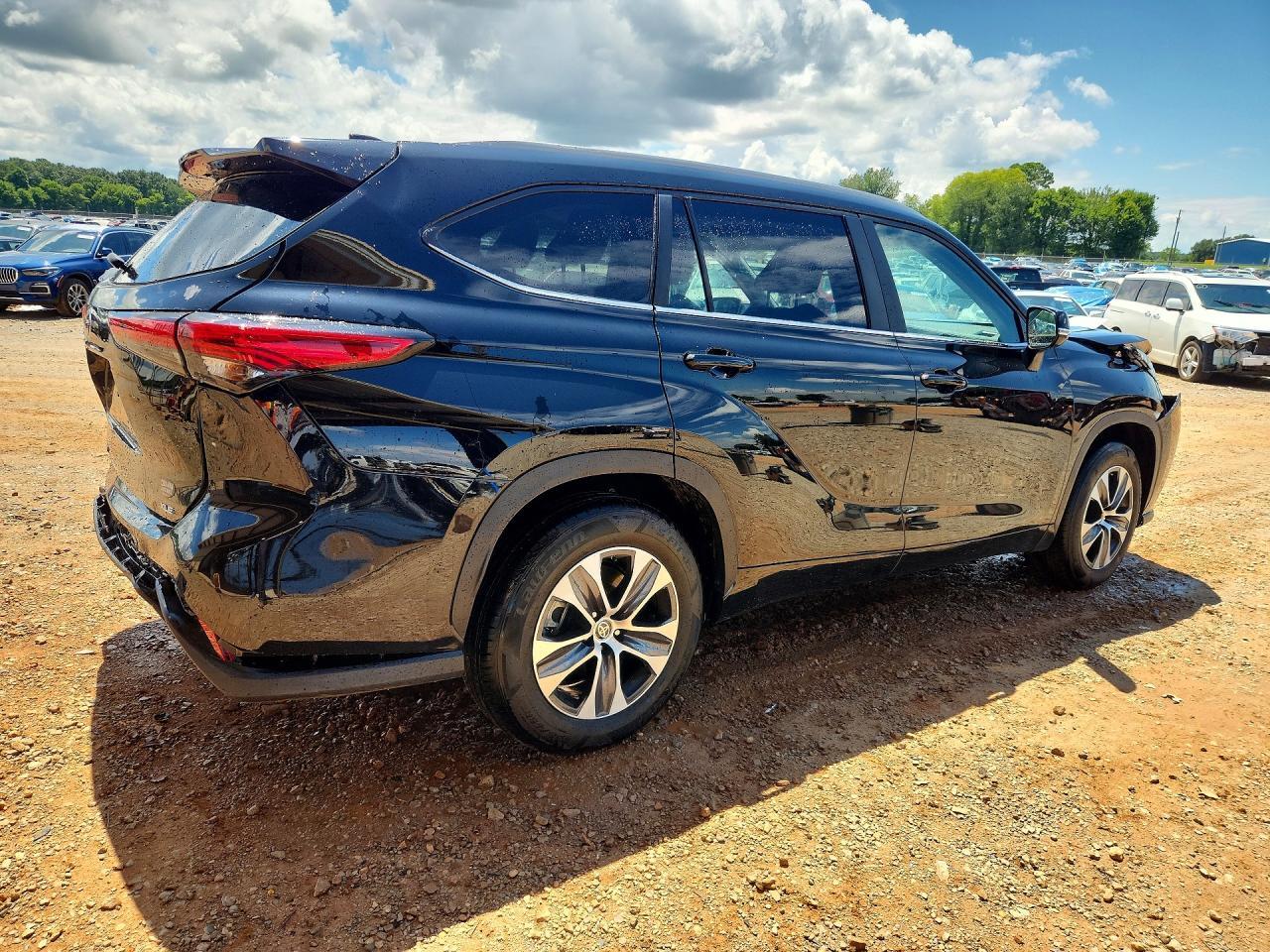 2023 Toyota Highlander Xle - Фото 3