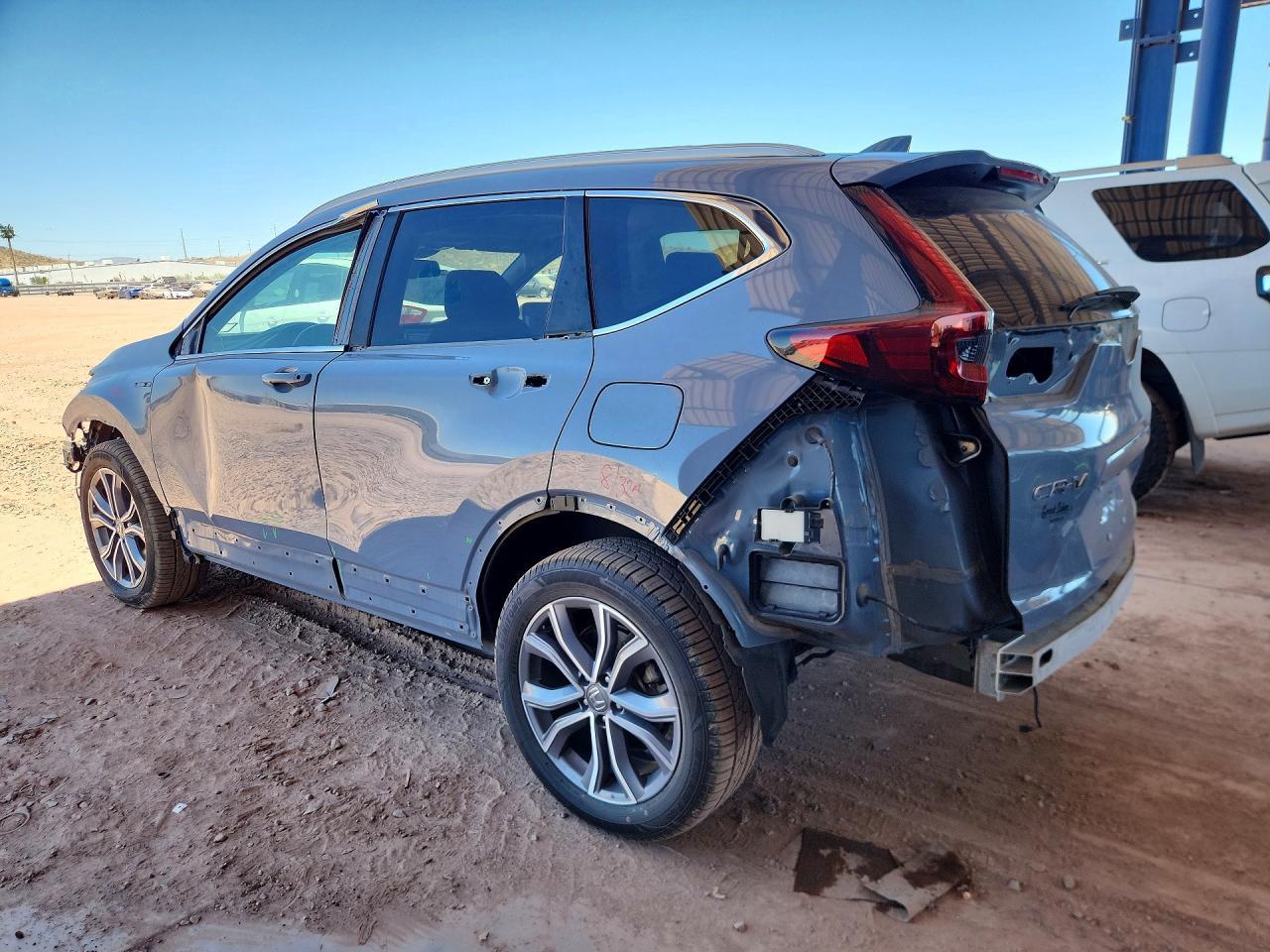 2022 Honda Cr-V Touring - Image 2