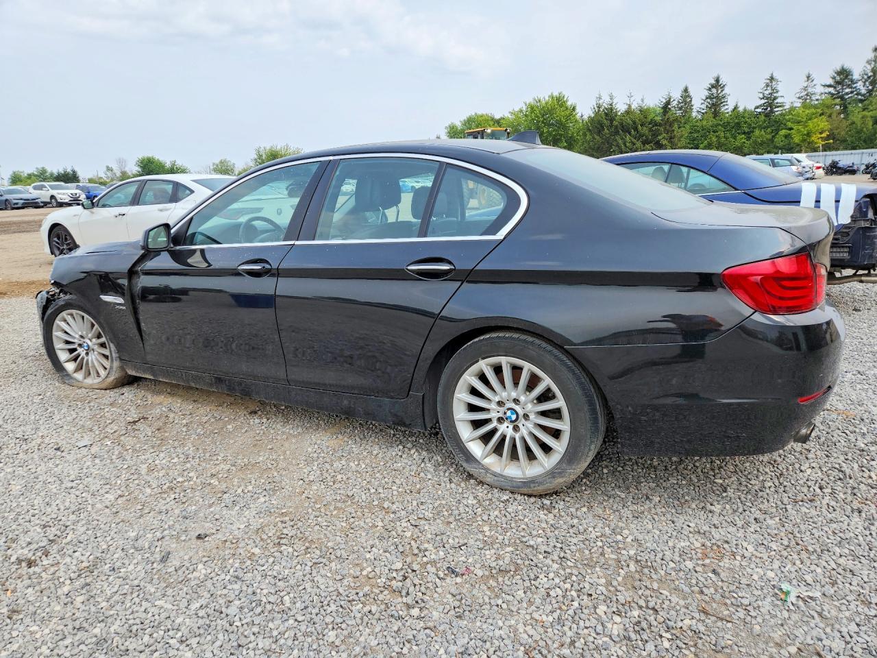 2011 BMW 535 Xi - Фото 2