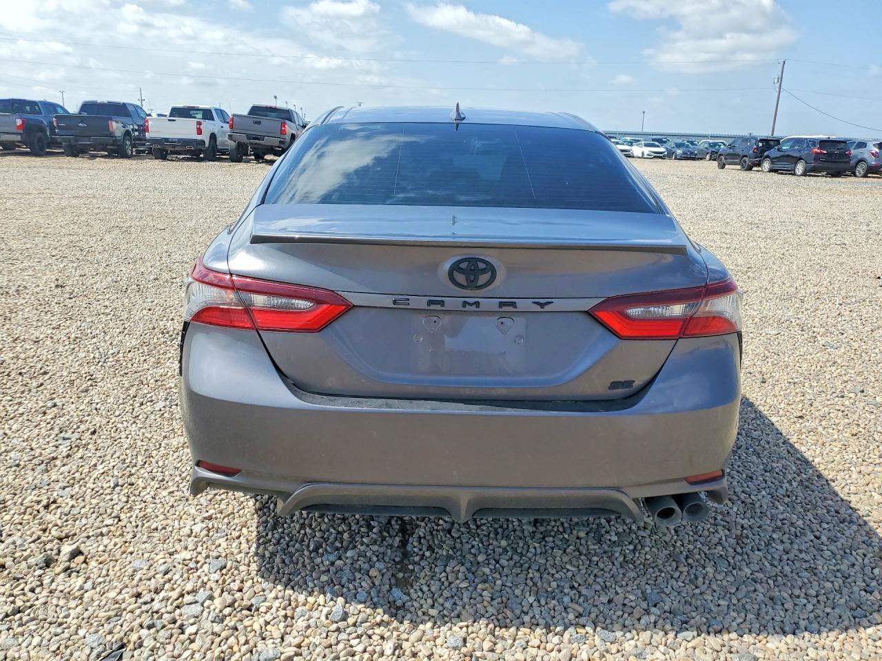 2023 Toyota Camry Se - Image 6