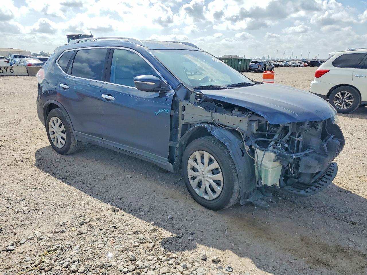2016 Nissan Rogue S - Фото 4