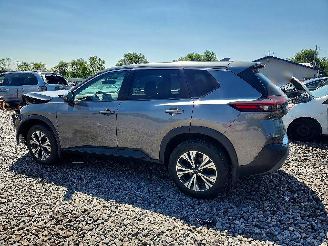 2023 Nissan Rogue Sv - Фото 2
