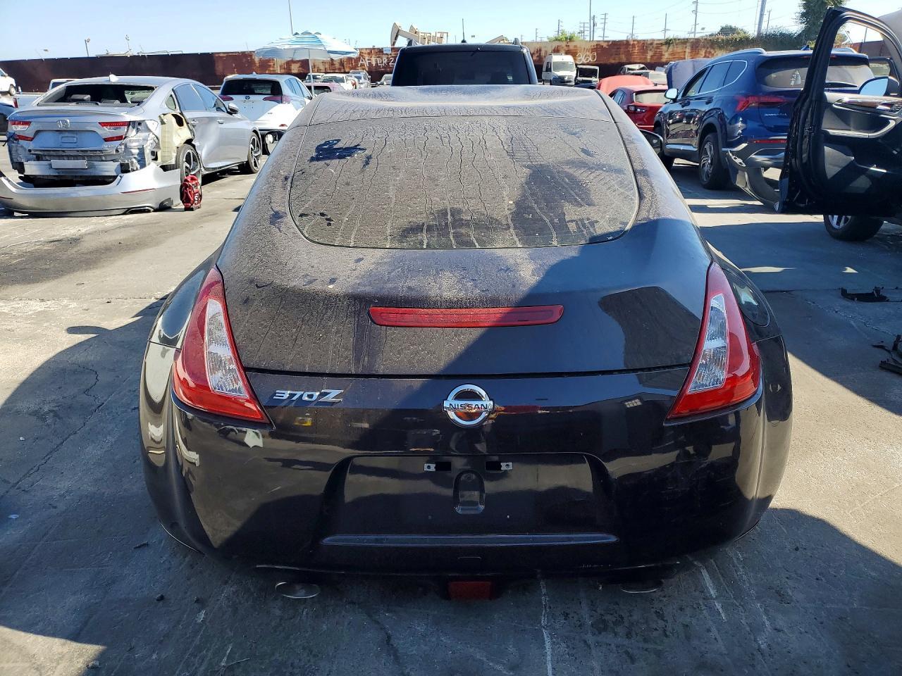 2016 Nissan 370Z Base - Image 6
