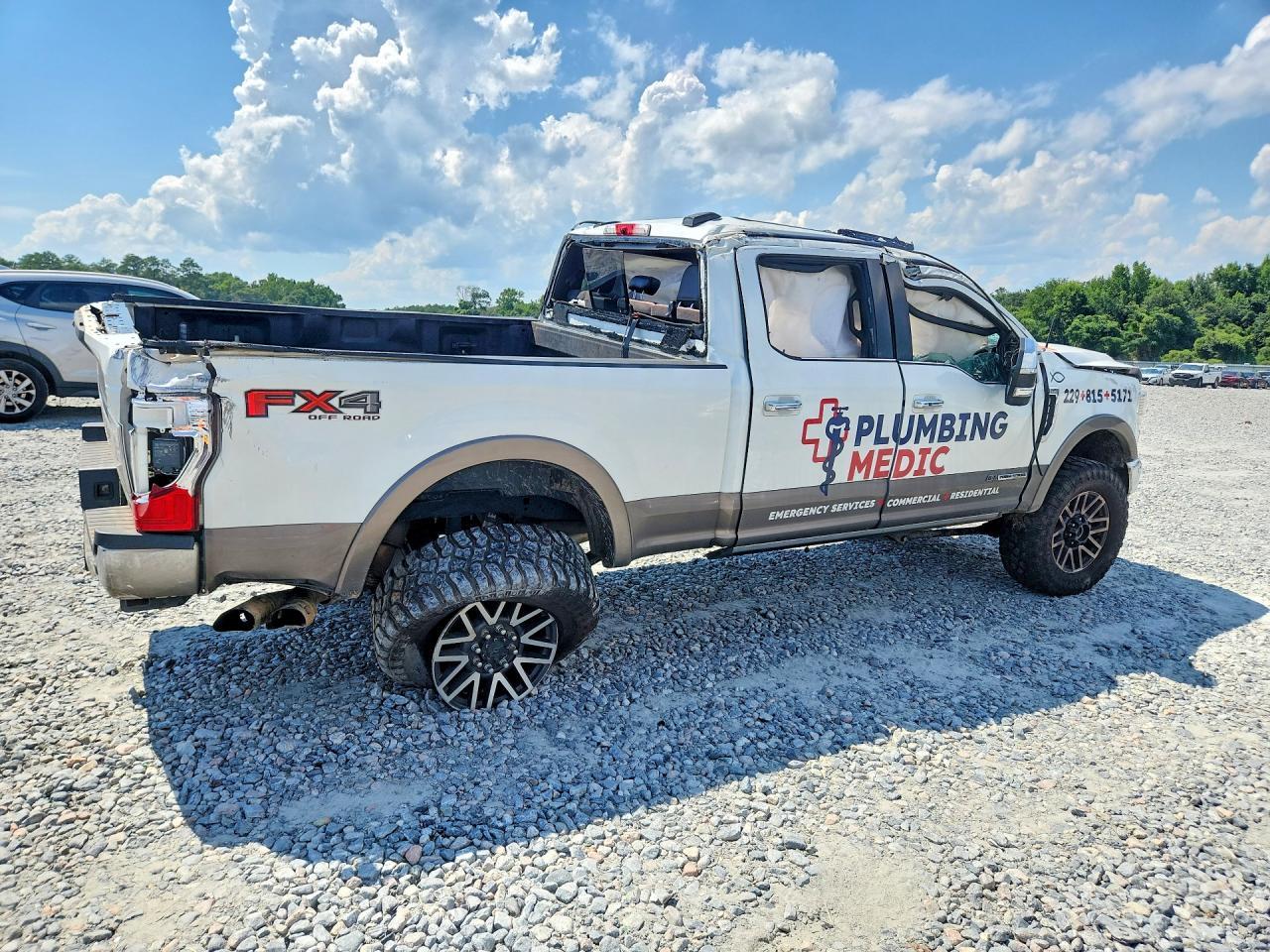 2021 Ford F250 Super Duty - Image 3