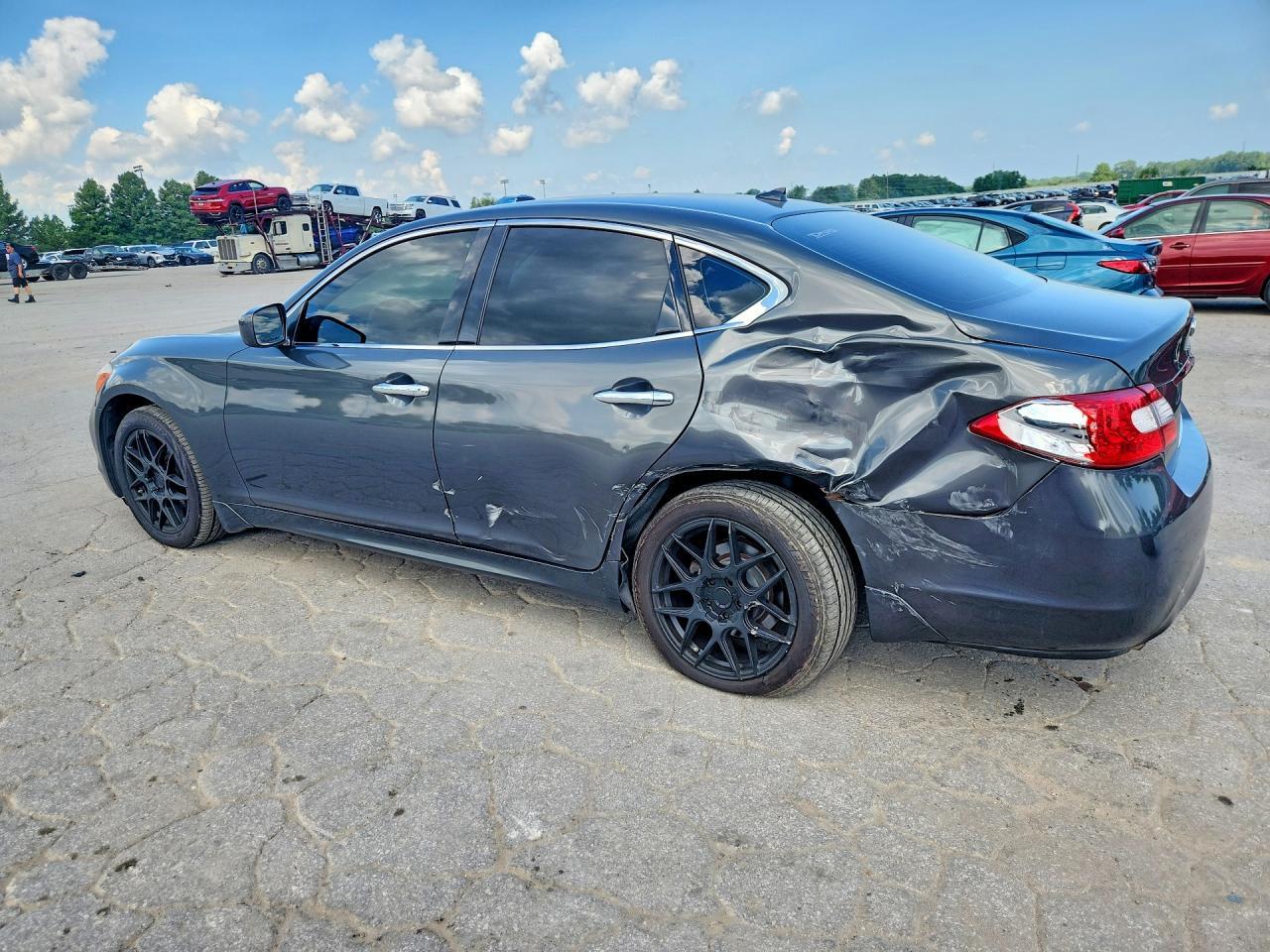 2011 Infiniti M37 X - Фото 2
