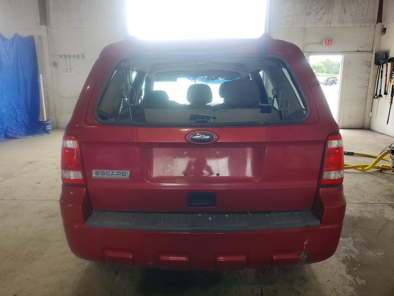 2010 Ford Escape Xls - Image 6