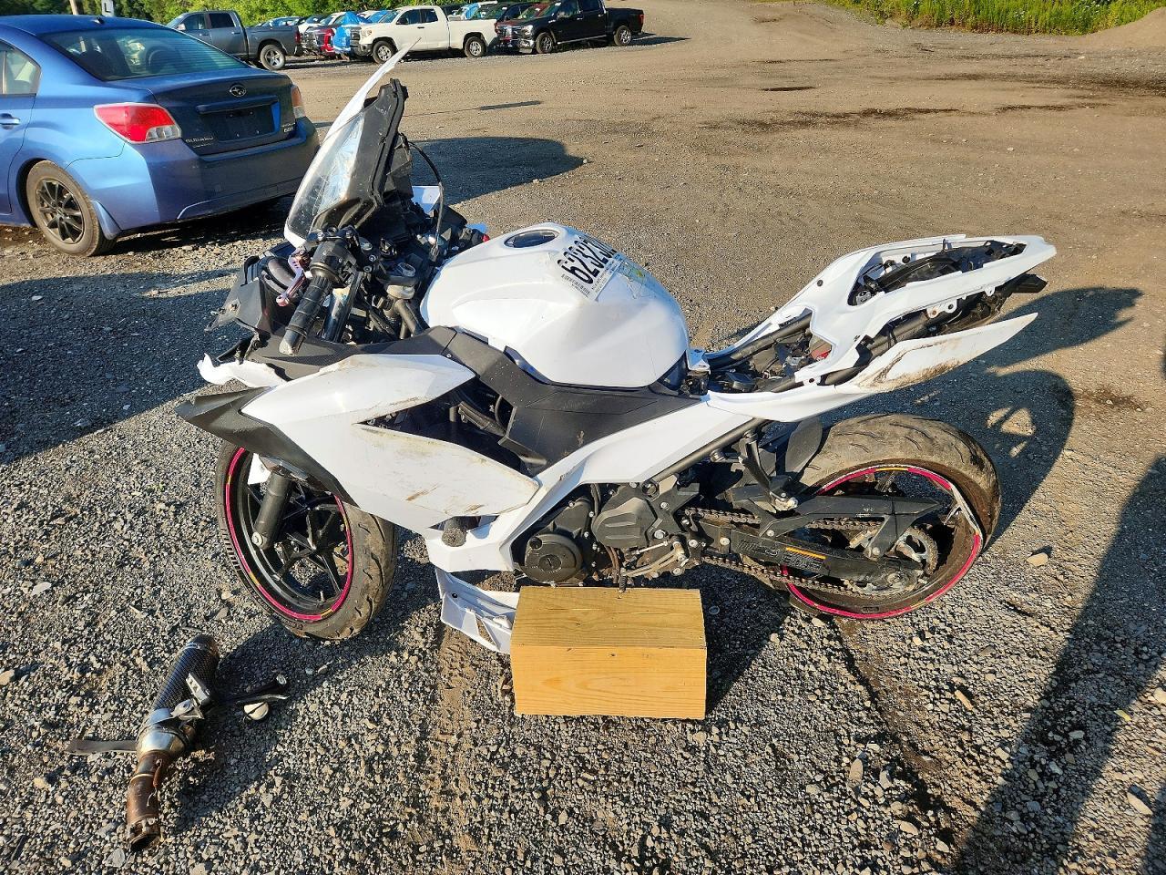 2023 Kawasaki Ex400 - Фото 3