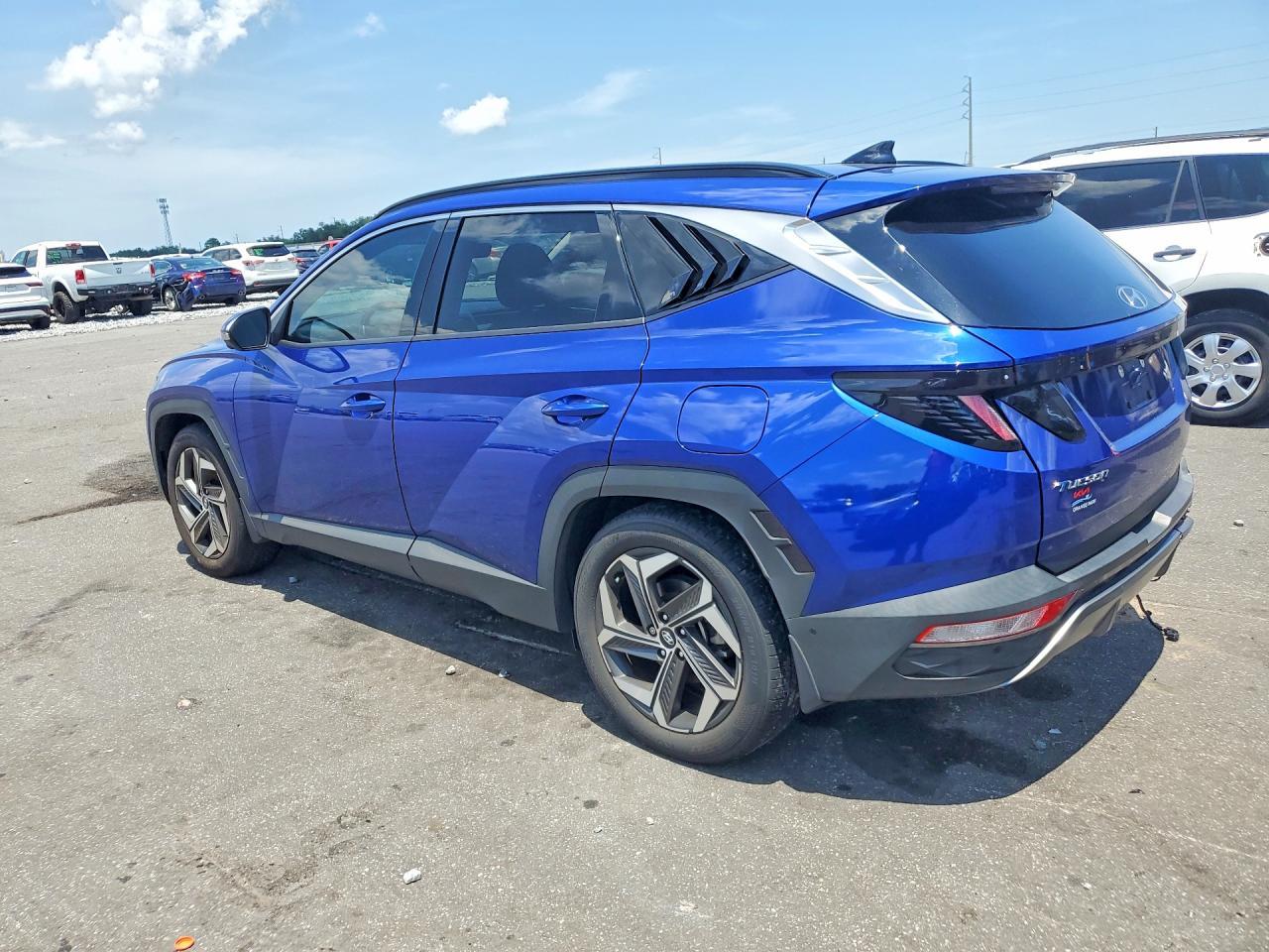 2022 Hyundai Tucson Limited - Image 2