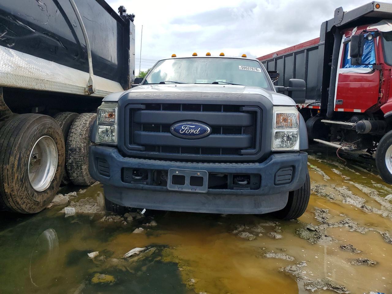 2016 Ford F450 - Image 5