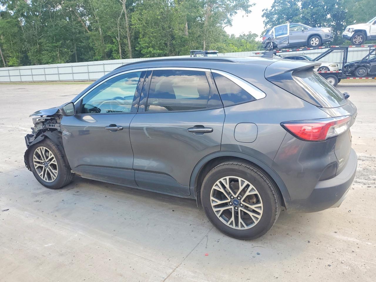 2020 Ford Escape Sel - Фото 2