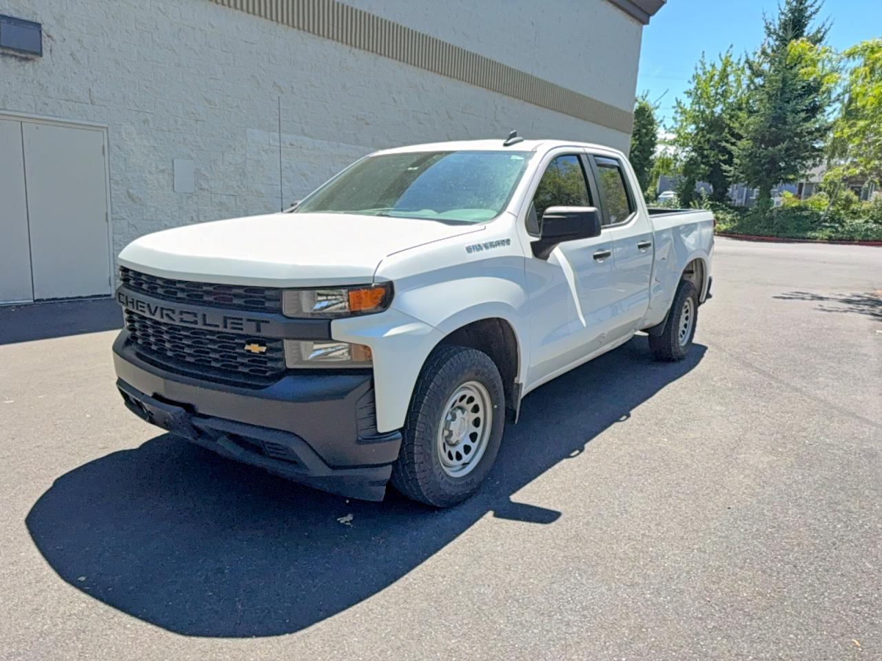 2019 Chevrolet Silverado C1500 - Image 2