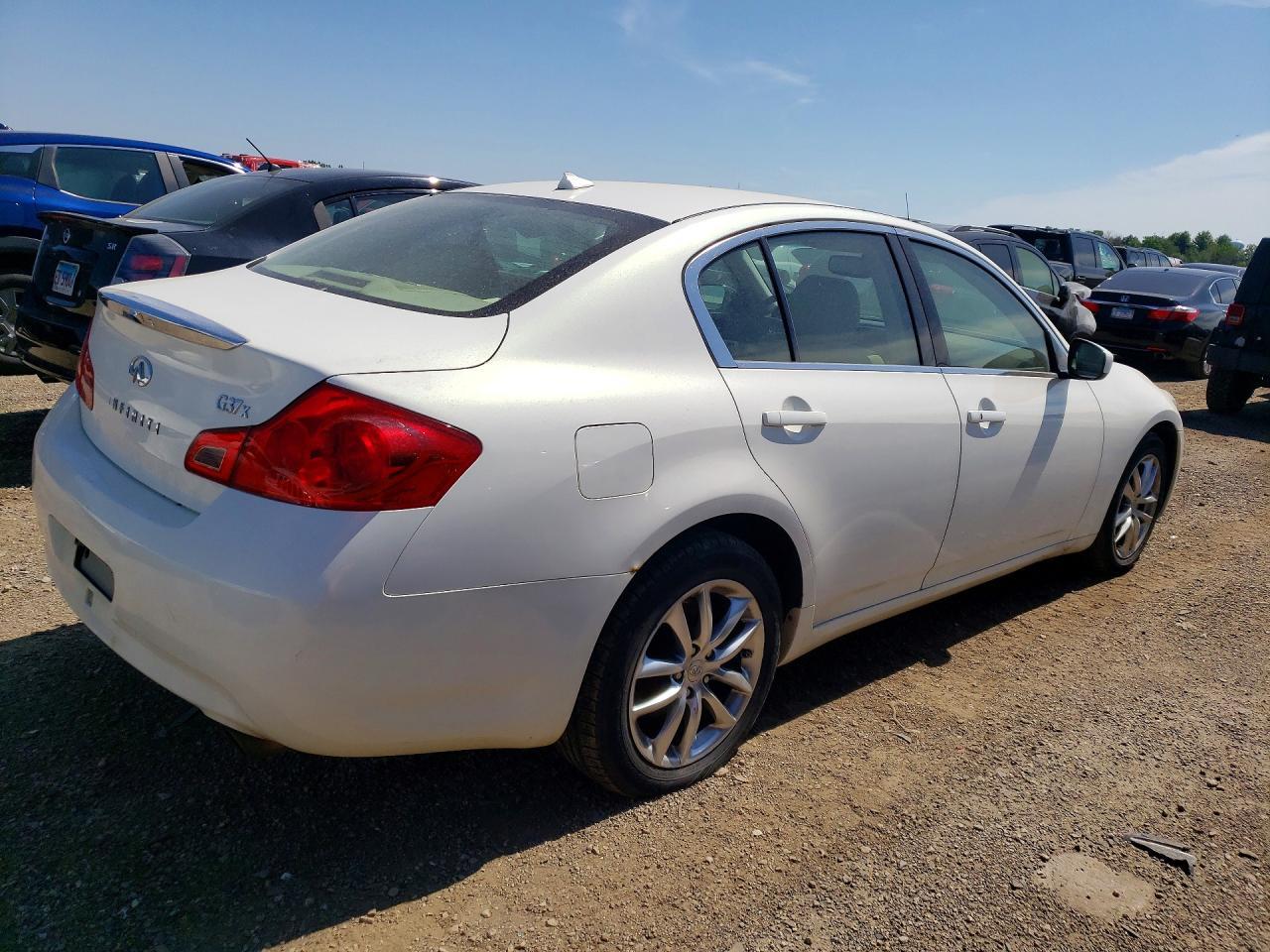 2009 Infiniti G37 Sedan X - Фото 3
