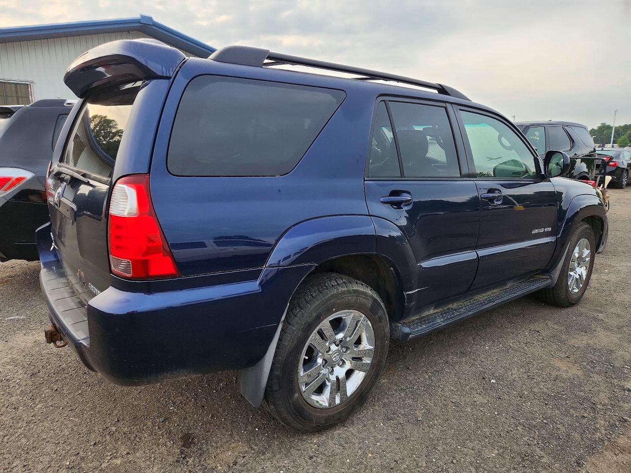 2007 Toyota 4Runner Limited - Image 3