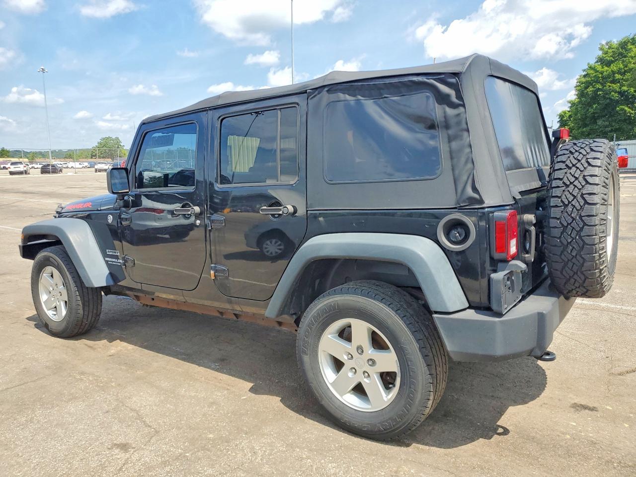 2014 Jeep Wrangler Unlimited Sport - Фото 2