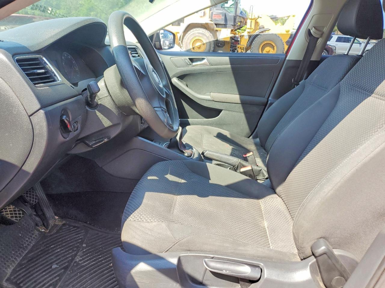 2012 Volkswagen Jetta Base - Image 7