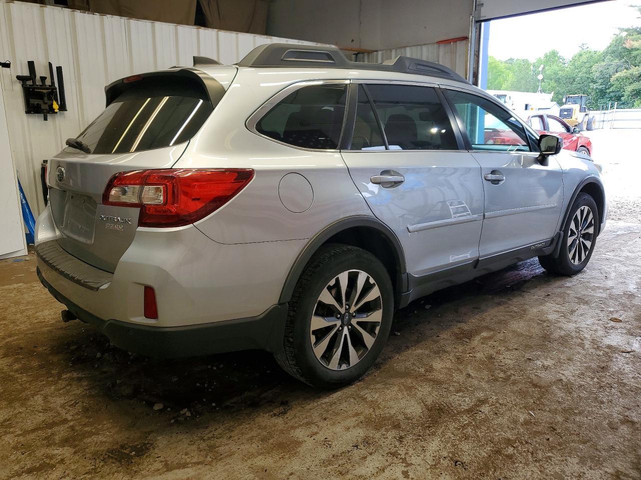 2017 Subaru Outback 2.5I Limited - Image 3